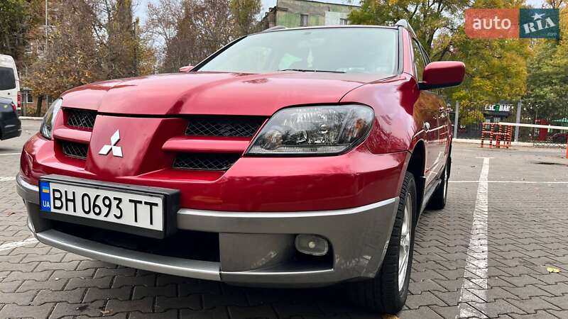 Внедорожник / Кроссовер Mitsubishi Outlander 2004 в Одессе