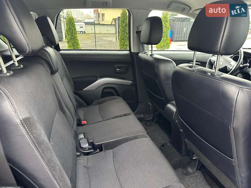 Позашляховик / Кросовер Mitsubishi Outlander 2011 в Луцьку фото 37 Позашляховик / Кросовер Mitsubishi Outlander 2011 в Луцьку