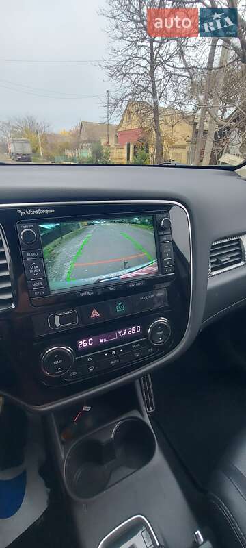 Внедорожник / Кроссовер Mitsubishi Outlander 2012 в Белгороде-Днестровском