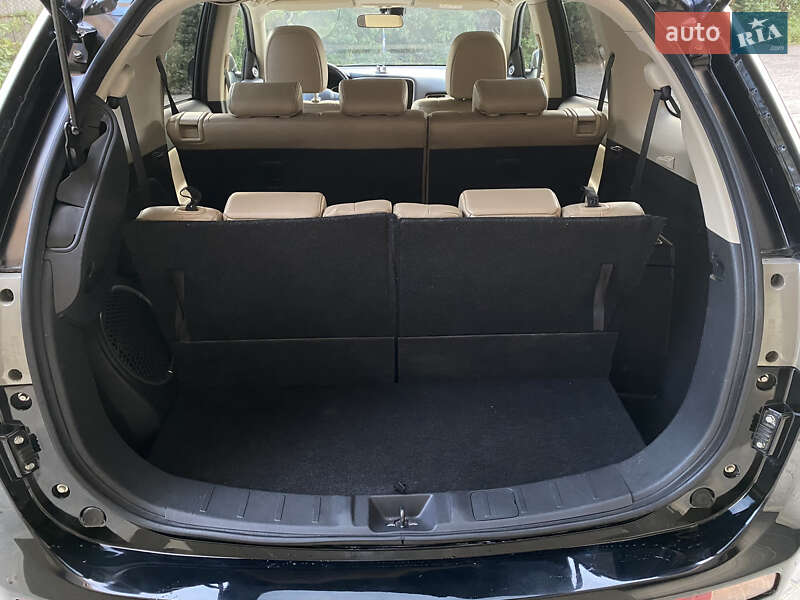 Внедорожник / Кроссовер Mitsubishi Outlander 2013 в Ивано-Франковске фото 39 Внедорожник / Кроссовер Mitsubishi Outlander 2013 в Ивано-Франковске