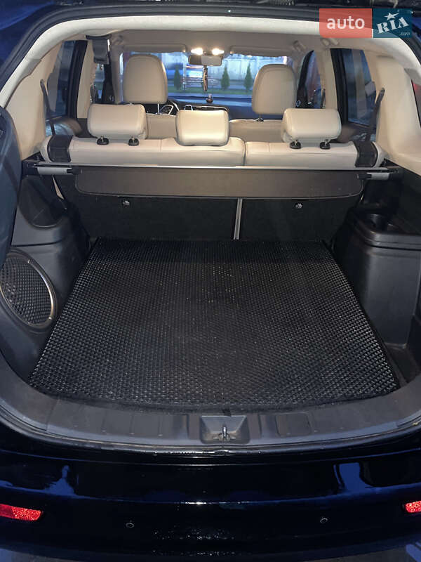 Внедорожник / Кроссовер Mitsubishi Outlander 2014 в Бориславе