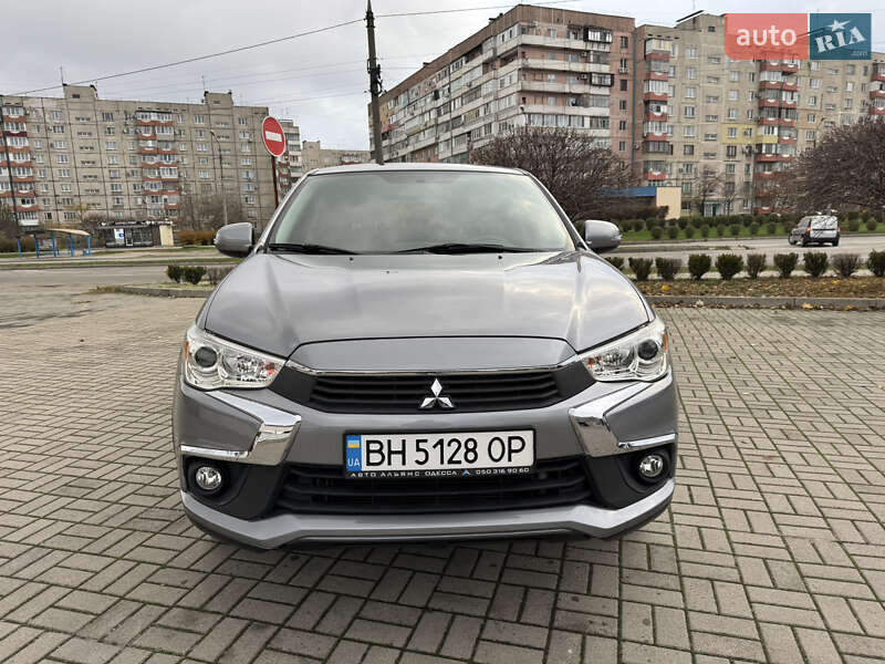 Внедорожник / Кроссовер Mitsubishi Outlander 2019 в Запорожье
