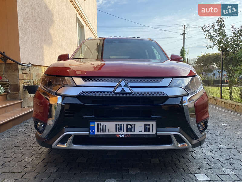 Внедорожник / Кроссовер Mitsubishi Outlander 2019 в Хмельницком фото 2 Внедорожник / Кроссовер Mitsubishi Outlander 2019 в Хмельницком