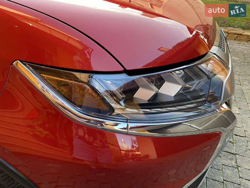 Внедорожник / Кроссовер Mitsubishi Outlander 2019 в Хмельницком фото 17 Внедорожник / Кроссовер Mitsubishi Outlander 2019 в Хмельницком