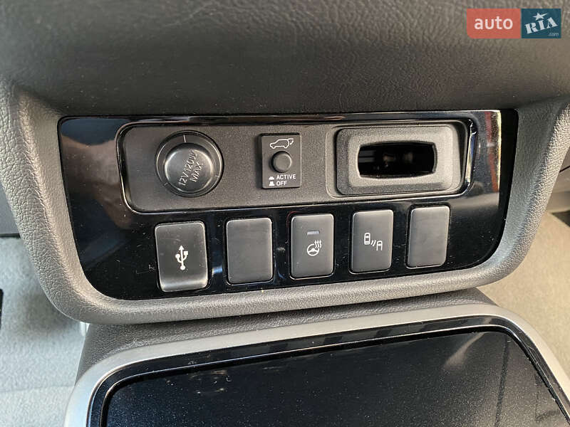 Внедорожник / Кроссовер Mitsubishi Outlander 2019 в Хмельницком фото 47 Внедорожник / Кроссовер Mitsubishi Outlander 2019 в Хмельницком