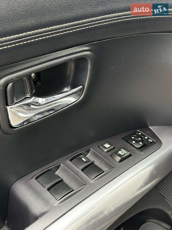 Позашляховик / Кросовер Mitsubishi Outlander 2011 в Бердичеві
