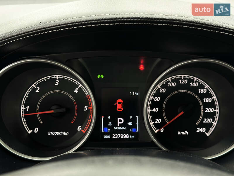 Позашляховик / Кросовер Mitsubishi Outlander 2011 в Бердичеві