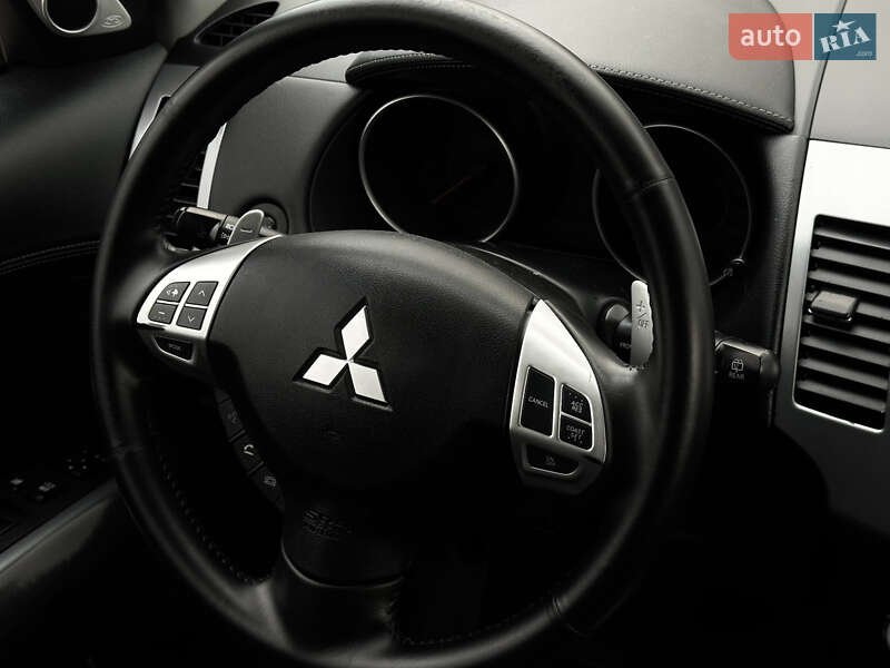 Позашляховик / Кросовер Mitsubishi Outlander 2011 в Бердичеві