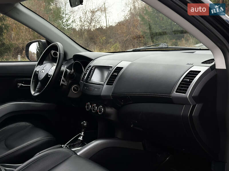 Позашляховик / Кросовер Mitsubishi Outlander 2011 в Бердичеві