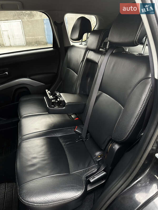 Позашляховик / Кросовер Mitsubishi Outlander 2011 в Бердичеві