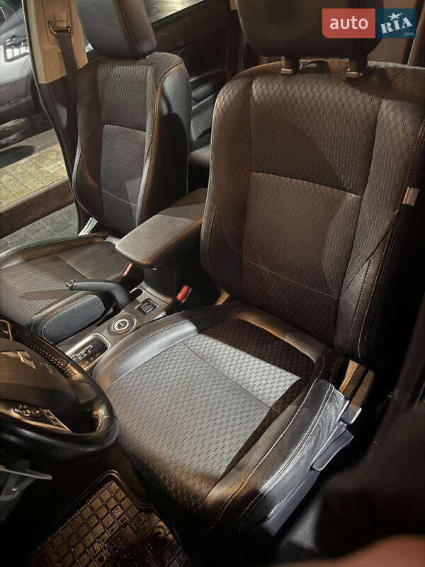 Внедорожник / Кроссовер Mitsubishi Outlander 2014 в Тернополе