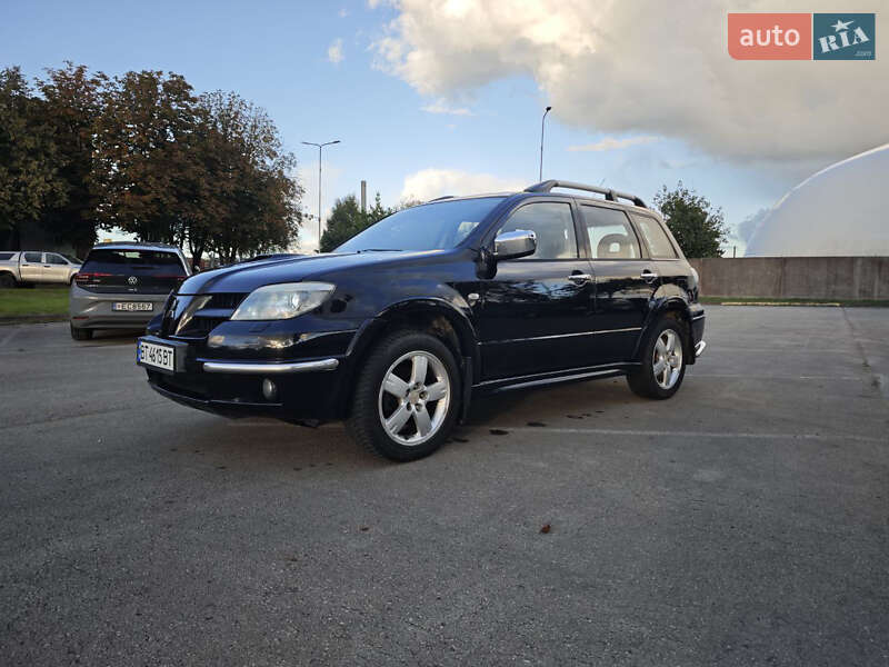 Внедорожник / Кроссовер Mitsubishi Outlander 2006 в Владимире фото 5 Внедорожник / Кроссовер Mitsubishi Outlander 2006 в Владимире