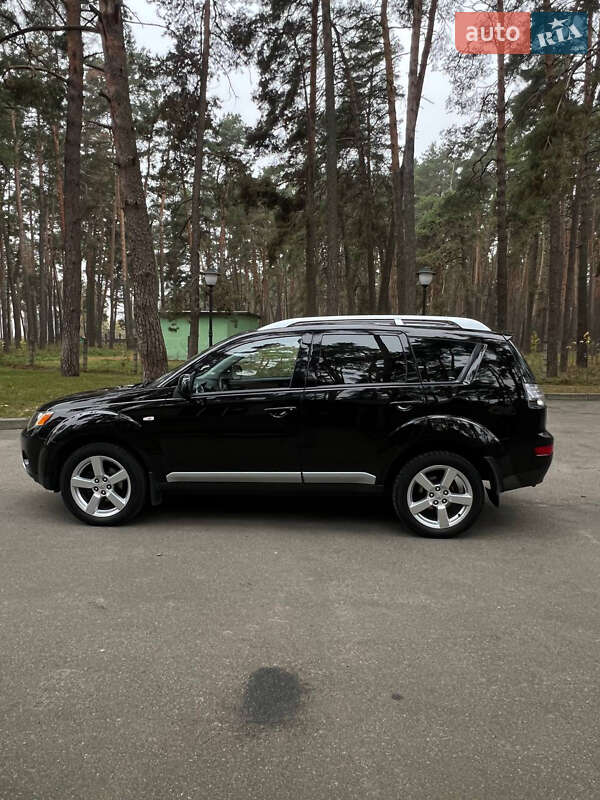 Внедорожник / Кроссовер Mitsubishi Outlander 2008 в Чернигове