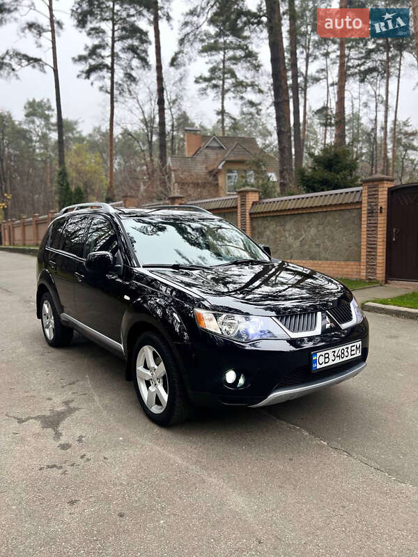 Внедорожник / Кроссовер Mitsubishi Outlander 2008 в Чернигове
