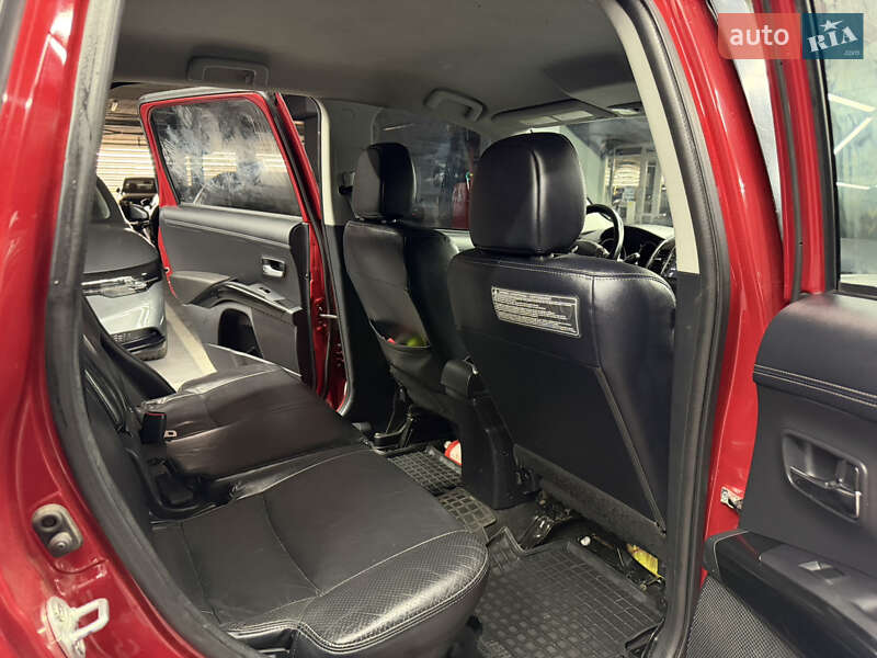 Позашляховик / Кросовер Mitsubishi Outlander 2011 в Одесі фото 17 Позашляховик / Кросовер Mitsubishi Outlander 2011 в Одесі