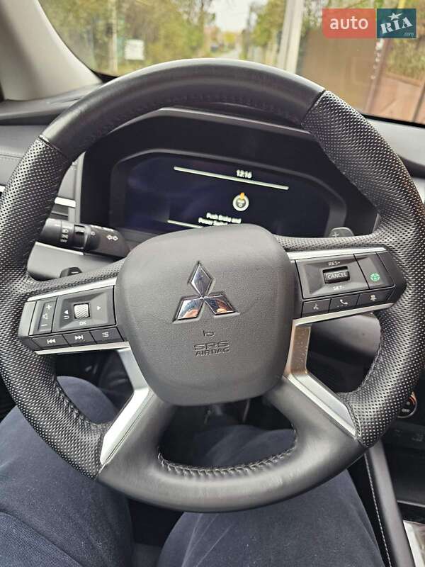 Внедорожник / Кроссовер Mitsubishi Outlander 2023 в Одессе фото 15 Внедорожник / Кроссовер Mitsubishi Outlander 2023 в Одессе