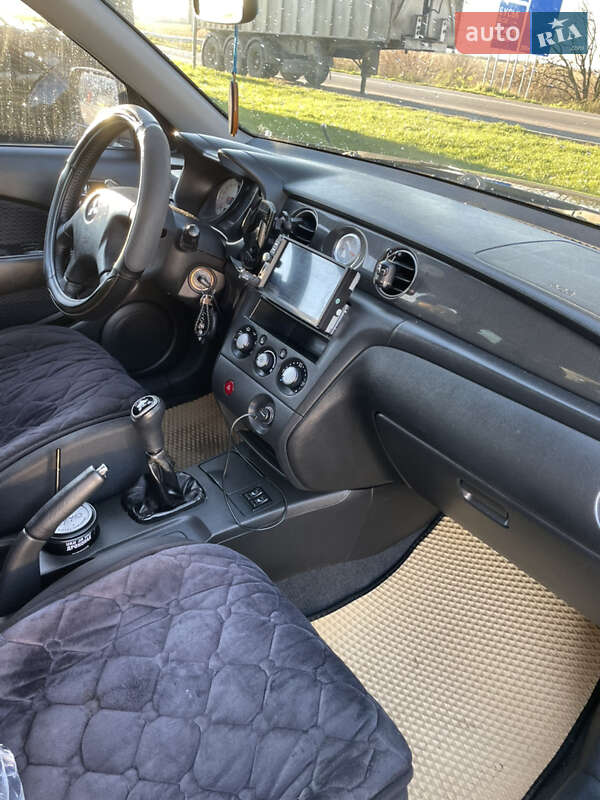 Позашляховик / Кросовер Mitsubishi Outlander 2008 в Буську