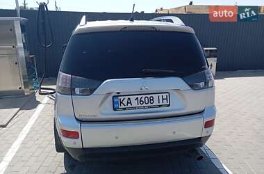 Внедорожник / Кроссовер Mitsubishi Outlander 2008 в Киеве
