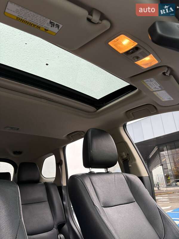 Внедорожник / Кроссовер Mitsubishi Outlander 2016 в Киеве