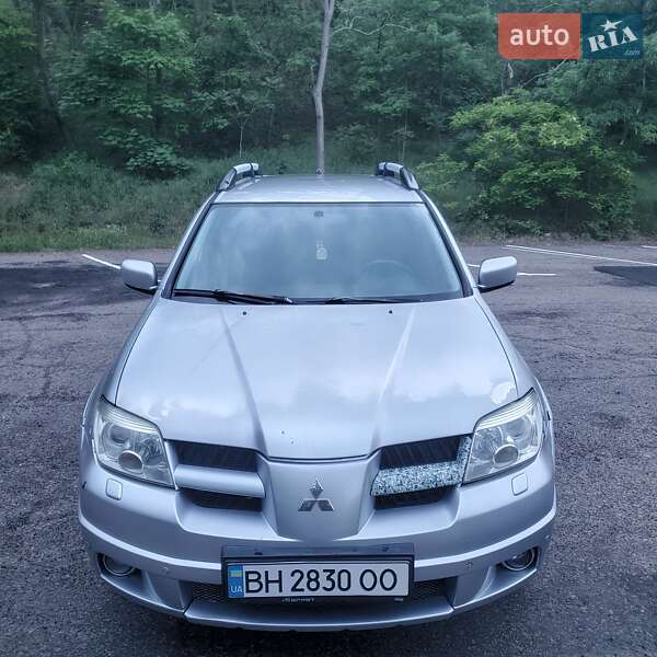 Позашляховик / Кросовер Mitsubishi Outlander 2006 в Одесі