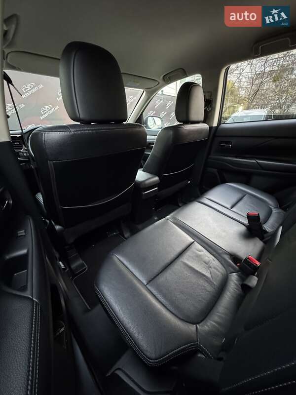 Позашляховик / Кросовер Mitsubishi Outlander 2012 в Сумах фото 21 Позашляховик / Кросовер Mitsubishi Outlander 2012 в Сумах