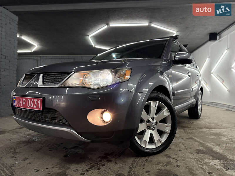 Позашляховик / Кросовер Mitsubishi Outlander 2008 в Кременці