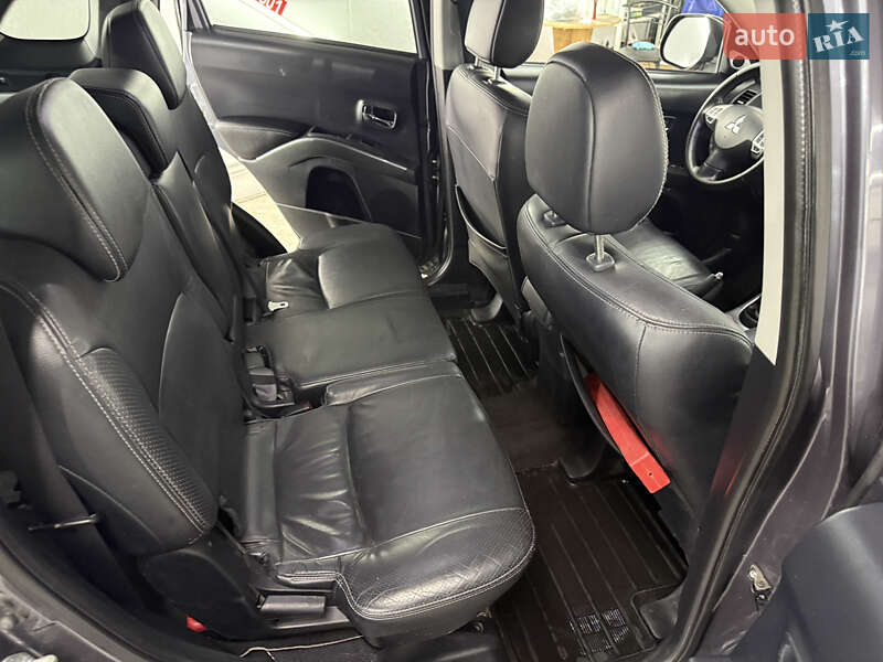 Позашляховик / Кросовер Mitsubishi Outlander 2008 в Кременці