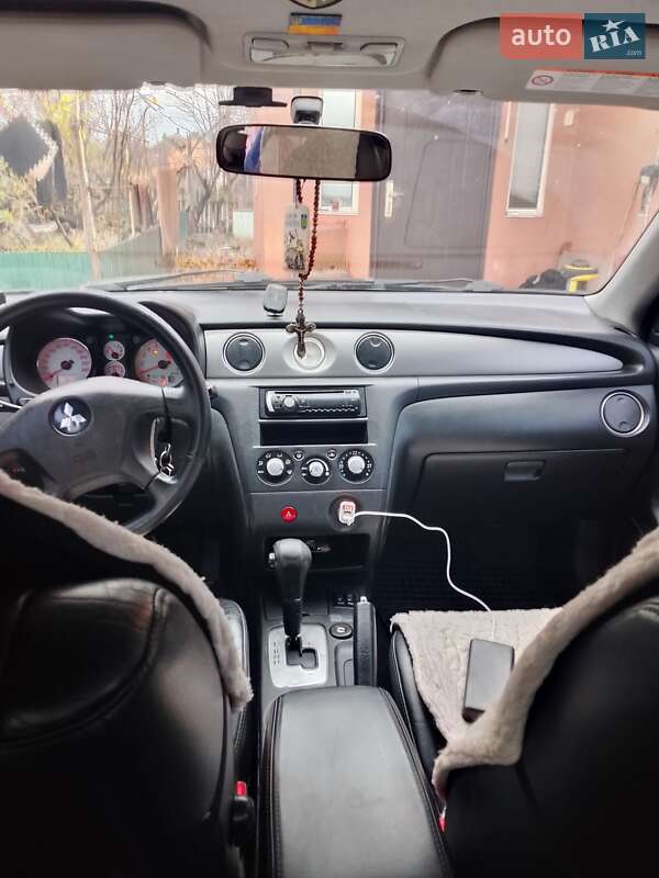 Позашляховик / Кросовер Mitsubishi Outlander 2006 в Черкасах