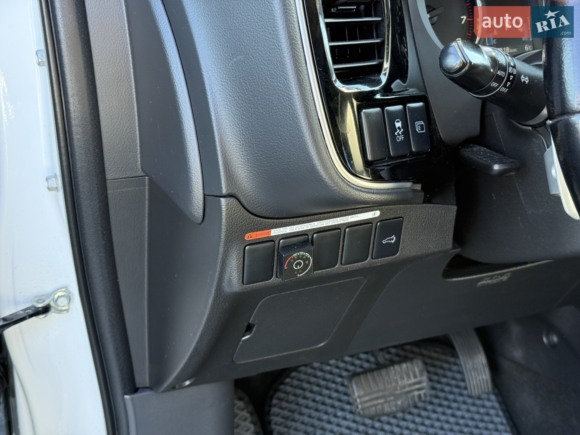 2013 Mitsubishi Outlander - мініатюра 30