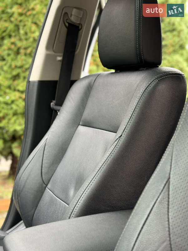 Внедорожник / Кроссовер Mitsubishi Outlander 2016 в Самборе фото 65 Внедорожник / Кроссовер Mitsubishi Outlander 2016 в Самборе