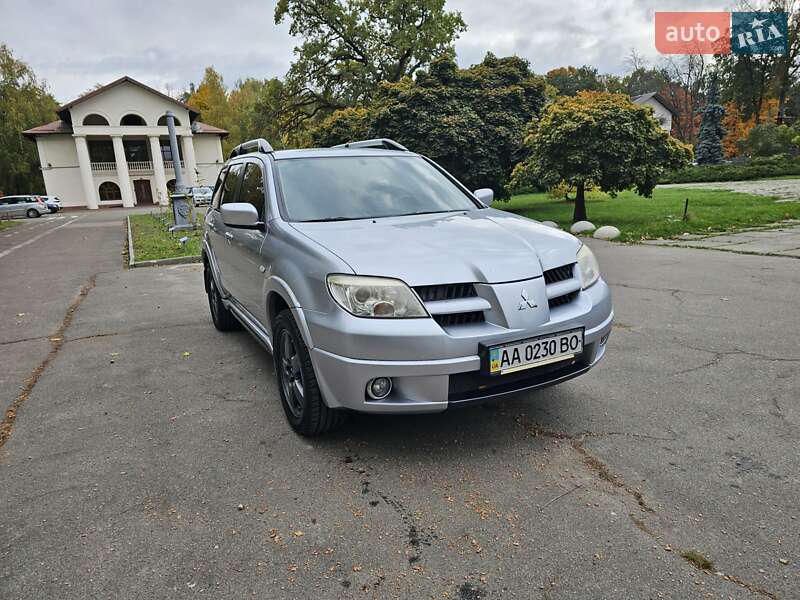 Внедорожник / Кроссовер Mitsubishi Outlander 2008 в Киеве фото 2 Внедорожник / Кроссовер Mitsubishi Outlander 2008 в Киеве