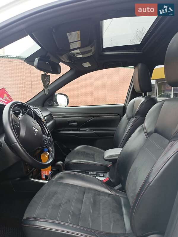 Внедорожник / Кроссовер Mitsubishi Outlander 2020 в Вышгороде