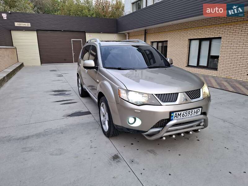 Внедорожник / Кроссовер Mitsubishi Outlander 2008 в Бердичеве