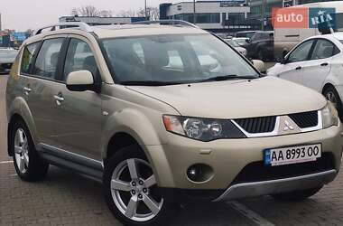 Позашляховик / Кросовер Mitsubishi Outlander 2009 в Києві