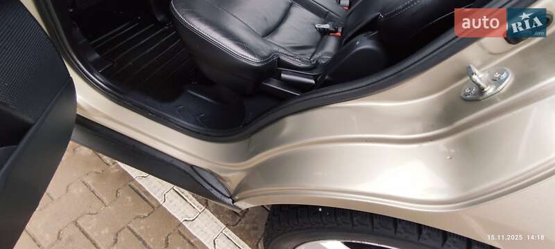 Внедорожник / Кроссовер Mitsubishi Outlander 2009 в Киеве