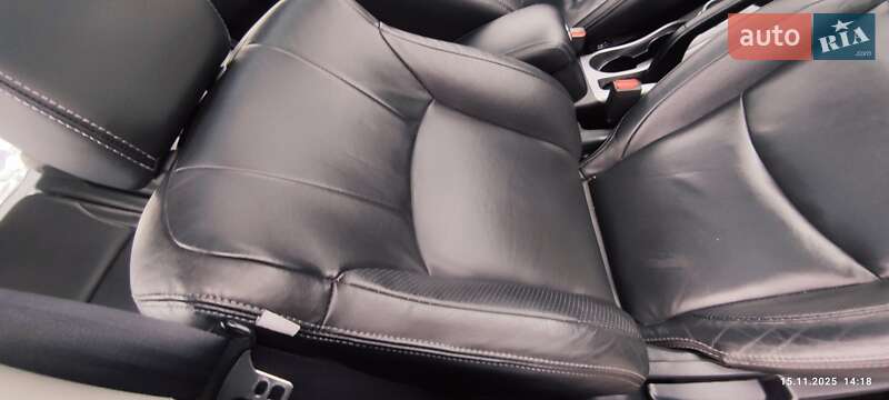 Внедорожник / Кроссовер Mitsubishi Outlander 2009 в Киеве