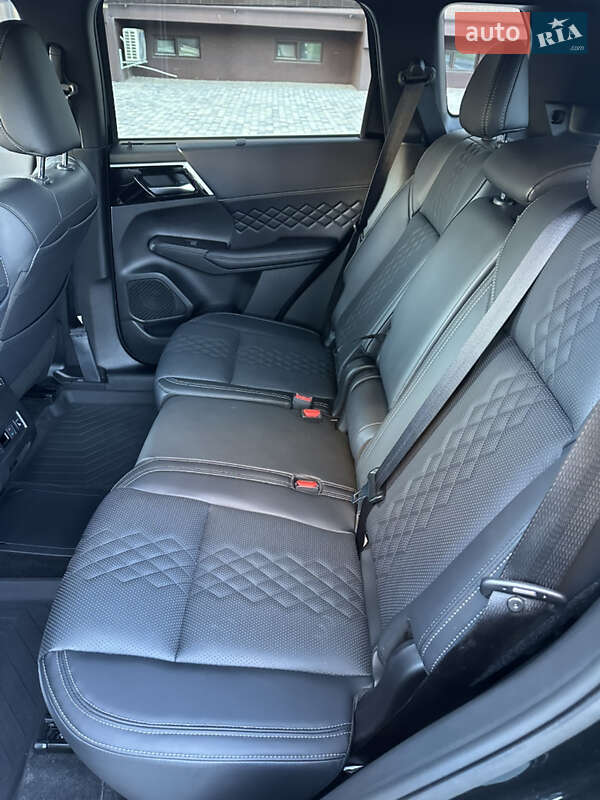 Внедорожник / Кроссовер Mitsubishi Outlander 2024 в Чернигове фото 15 Внедорожник / Кроссовер Mitsubishi Outlander 2024 в Чернигове