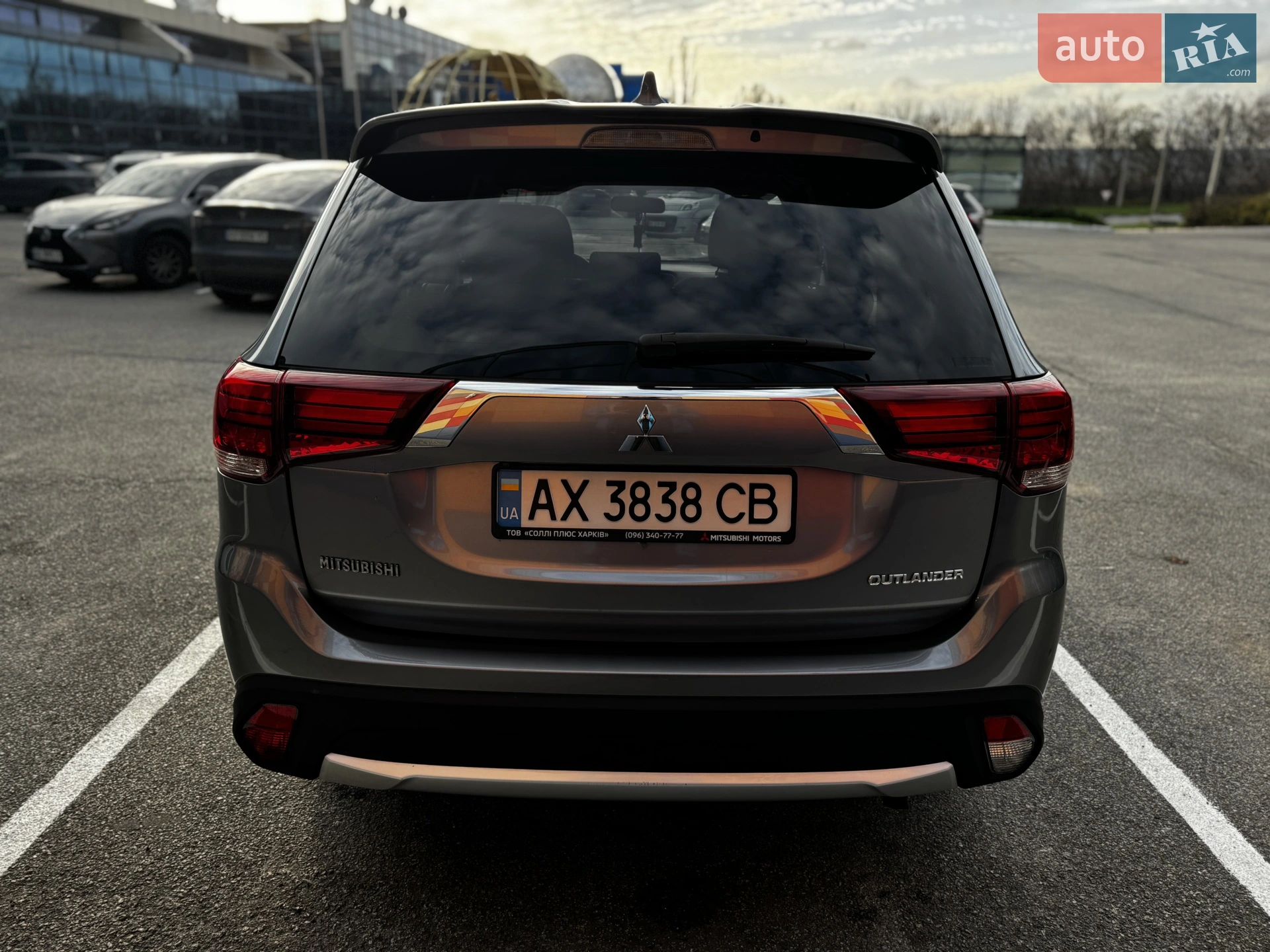 2017 Mitsubishi Outlander - мініатюра 10