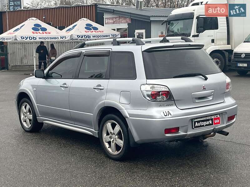 Позашляховик / Кросовер Mitsubishi Outlander 2008 в Києві