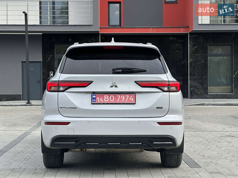Внедорожник / Кроссовер Mitsubishi Outlander 2021 в Ужгороде фото 6 Внедорожник / Кроссовер Mitsubishi Outlander 2021 в Ужгороде