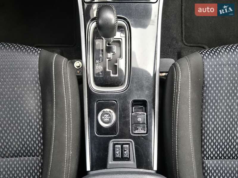 Внедорожник / Кроссовер Mitsubishi Outlander 2017 в Киеве фото 26 Внедорожник / Кроссовер Mitsubishi Outlander 2017 в Киеве