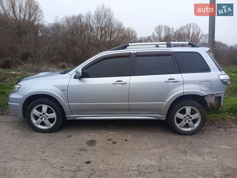 Позашляховик / Кросовер Mitsubishi Outlander 2005 в Катеринопілі