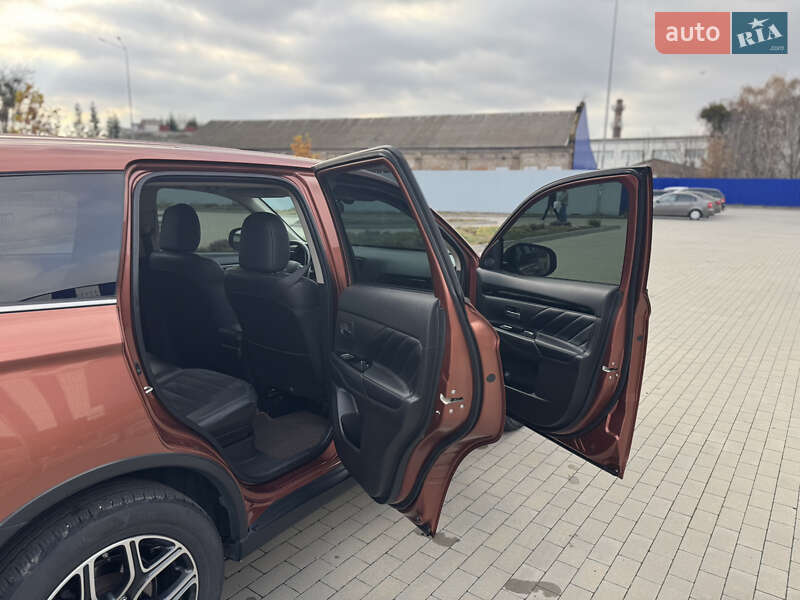 Внедорожник / Кроссовер Mitsubishi Outlander 2015 в Виннице фото 15 Внедорожник / Кроссовер Mitsubishi Outlander 2015 в Виннице