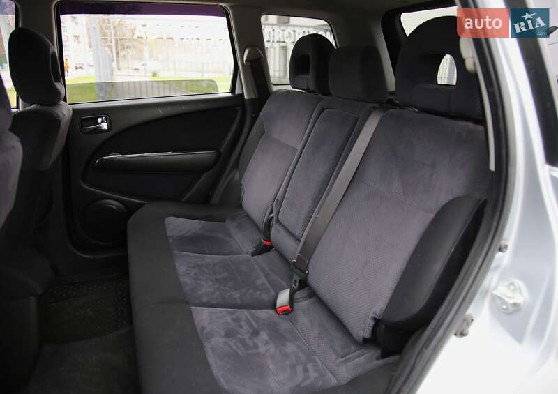 Внедорожник / Кроссовер Mitsubishi Outlander 2006 в Харькове