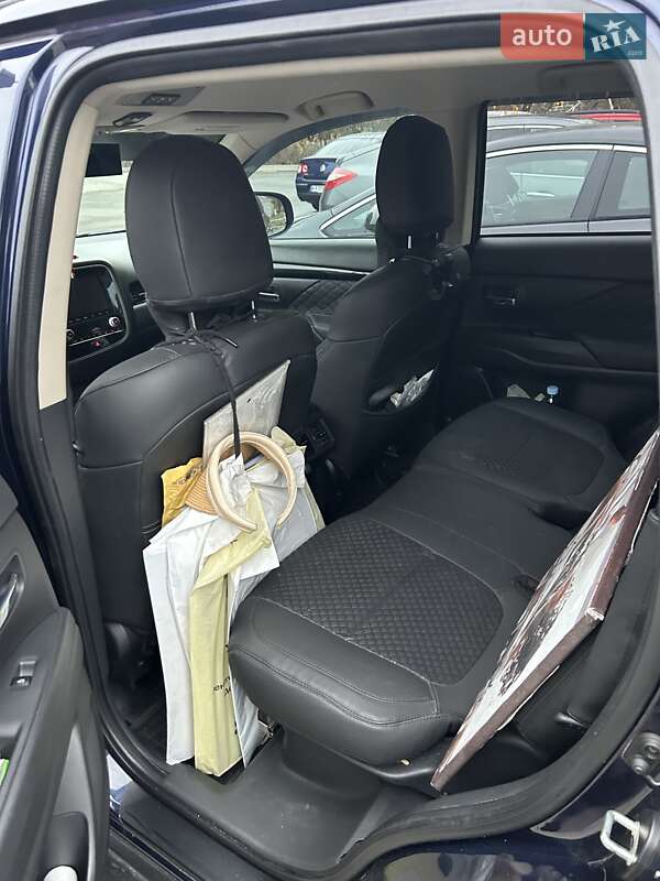 Позашляховик / Кросовер Mitsubishi Outlander 2018 в Вишгороді