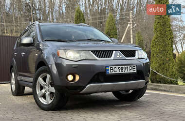 Внедорожник / Кроссовер Mitsubishi Outlander 2009 в Косове