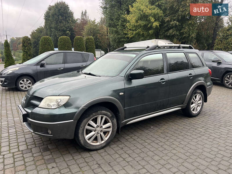 Позашляховик / Кросовер Mitsubishi Outlander 2006 в Миколаєві