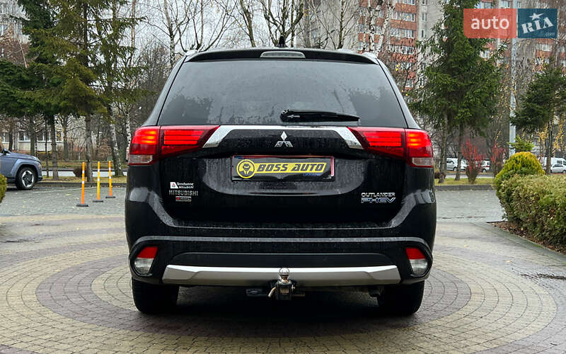 Внедорожник / Кроссовер Mitsubishi Outlander 2018 в Львове