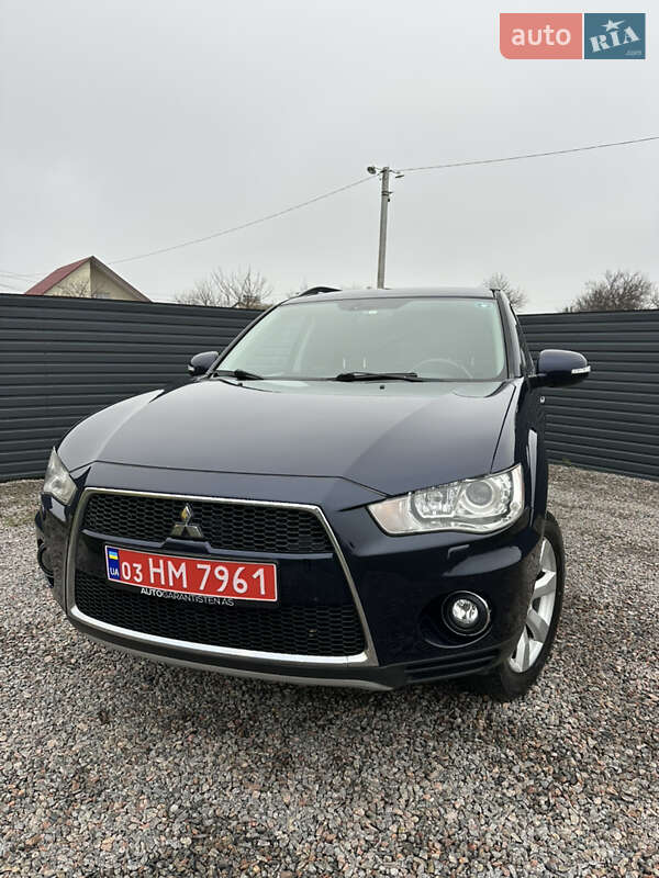 Позашляховик / Кросовер Mitsubishi Outlander 2011 в Миргороді фото 3 Позашляховик / Кросовер Mitsubishi Outlander 2011 в Миргороді