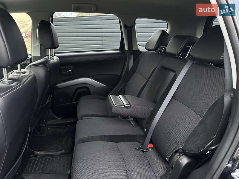 Позашляховик / Кросовер Mitsubishi Outlander 2011 в Миргороді фото 22 Позашляховик / Кросовер Mitsubishi Outlander 2011 в Миргороді